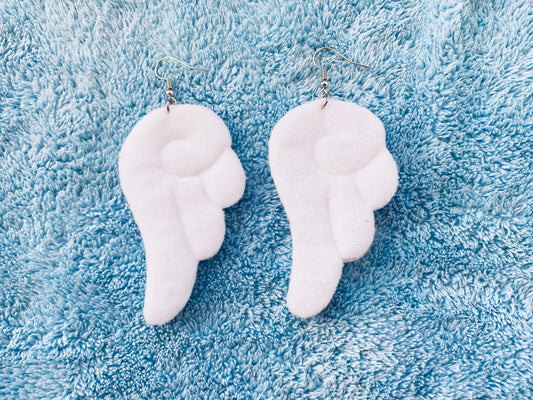 JPOP CUTE White Plush Angel Wing Earrings